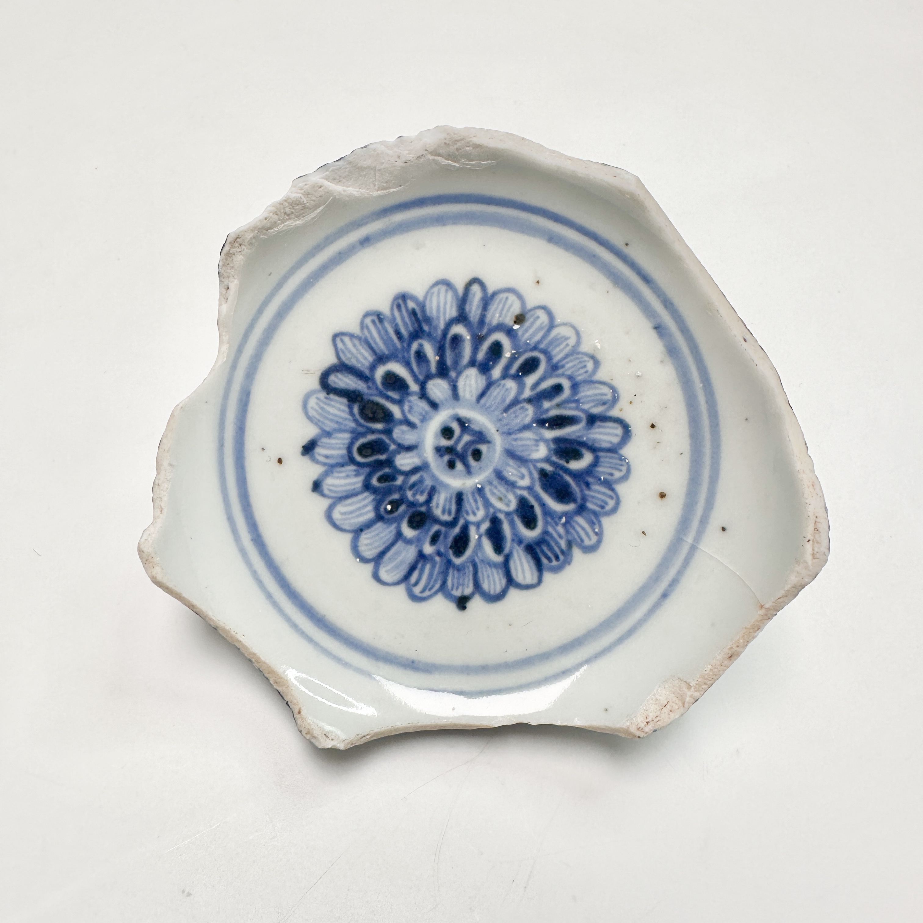 苏麻离青混合平等青 明中期成化编菊纹标本