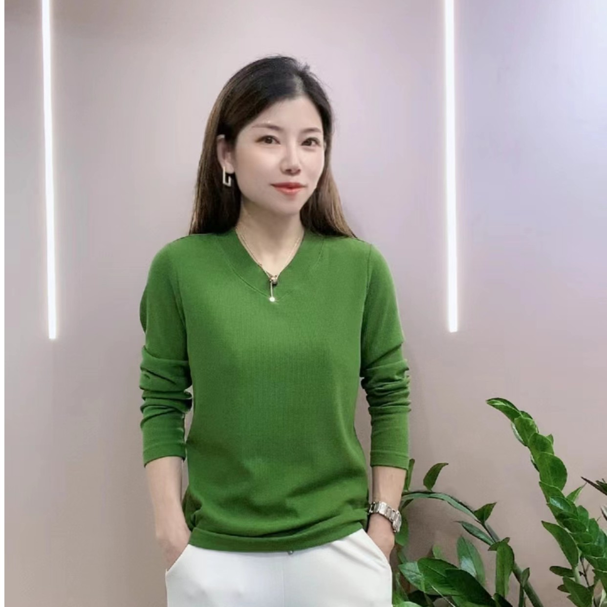 怡特美秋冬季新款设计感纯色百搭罗纹V领长袖T恤22911