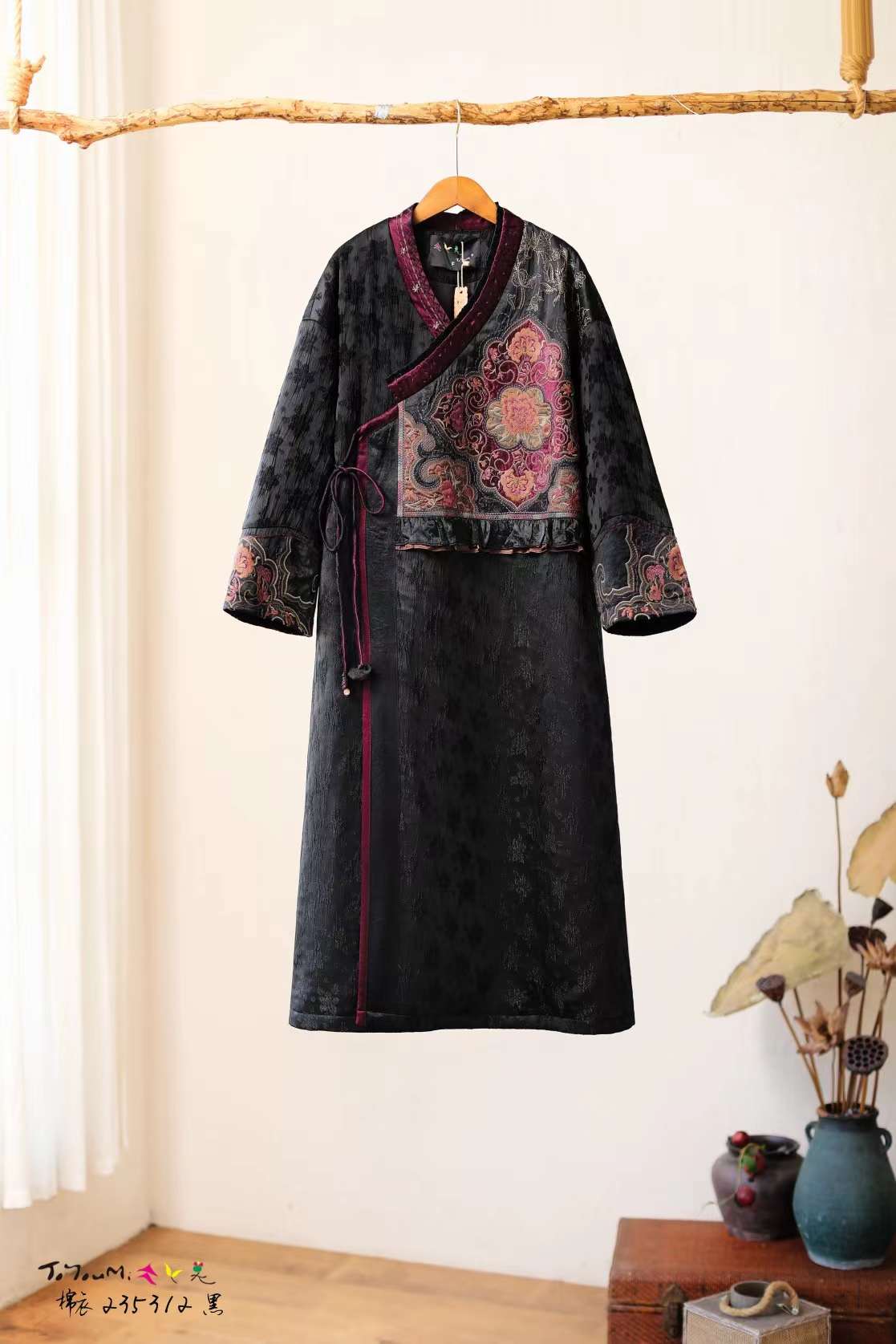 刺绣重工棉服可爱