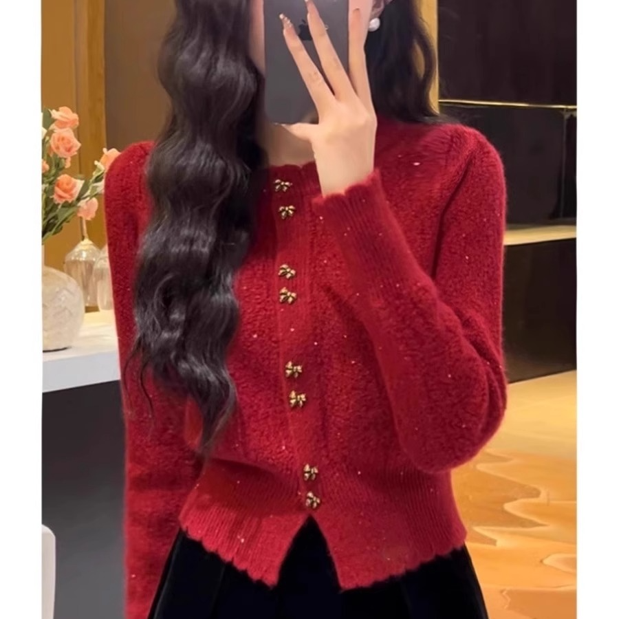 2025早秋小香风蝴蝶金扣毛衣女慵懒风洋气长袖纯色百搭针织衫上衣