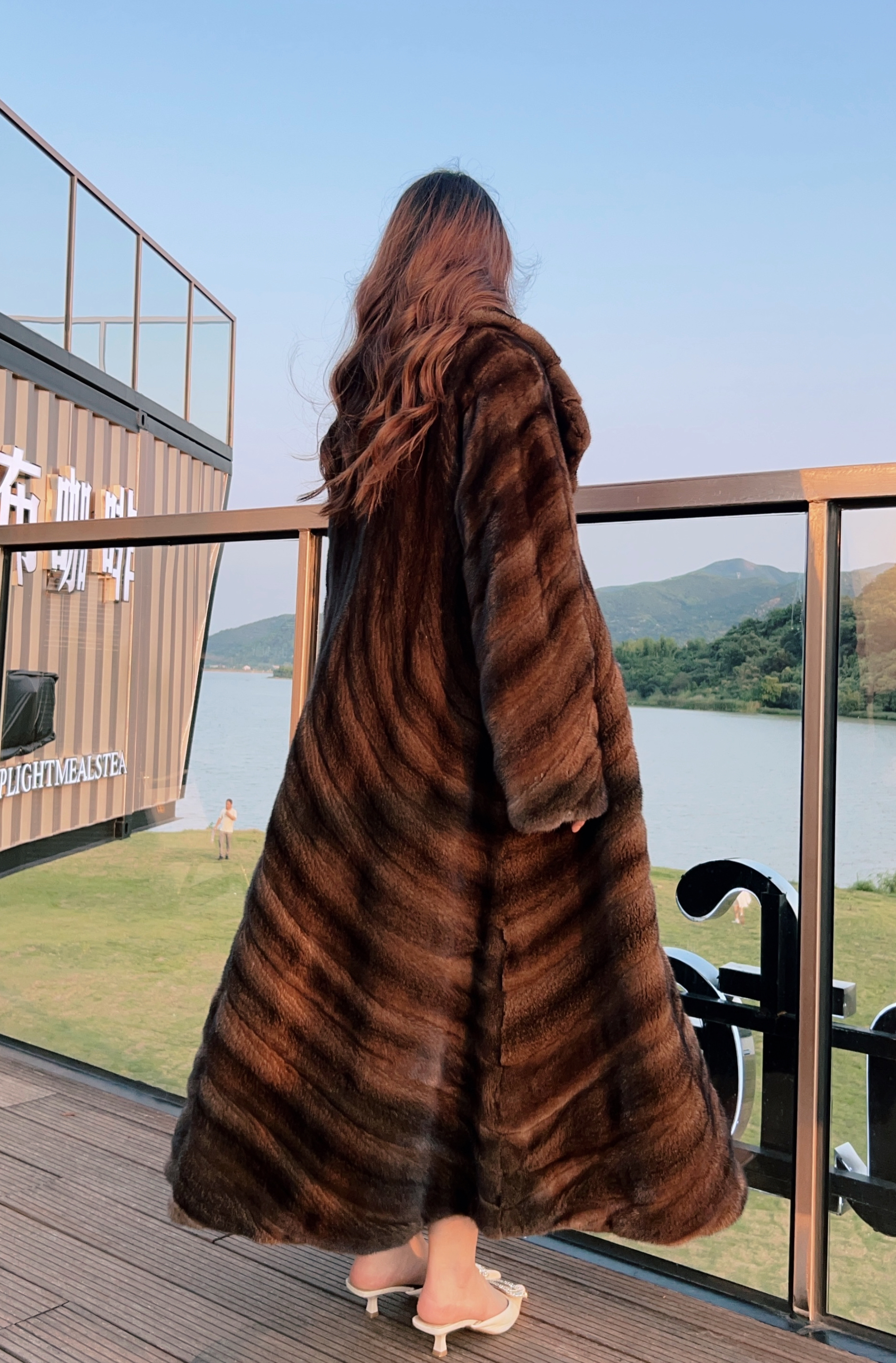 全抽进口小母貂高端复古风貂皮大衣女新款正品整水貂年轻皮草外套