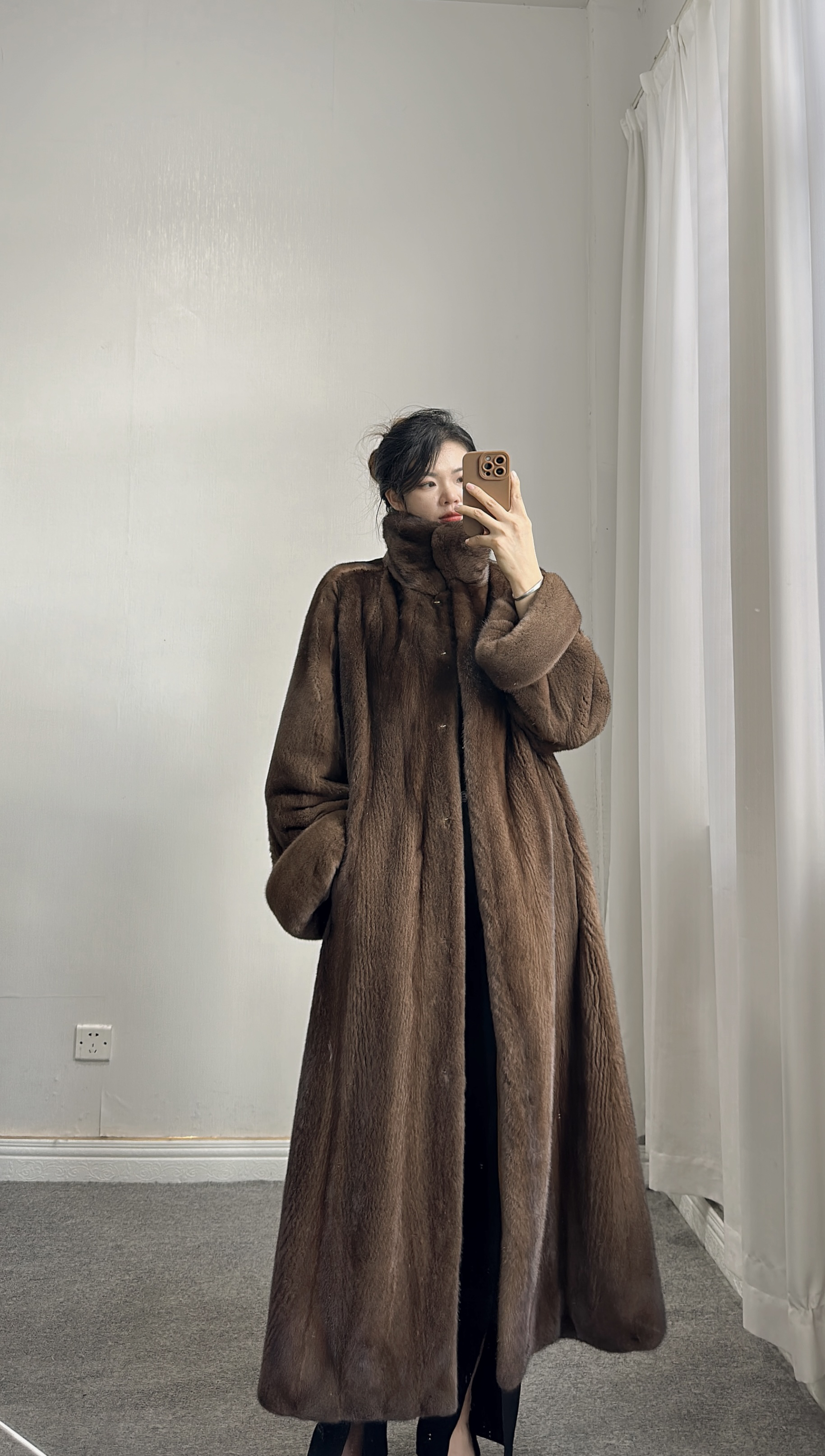 120c复古长款进口天鹅绒水貂皮草女整貂外套整貂皮大衣长款