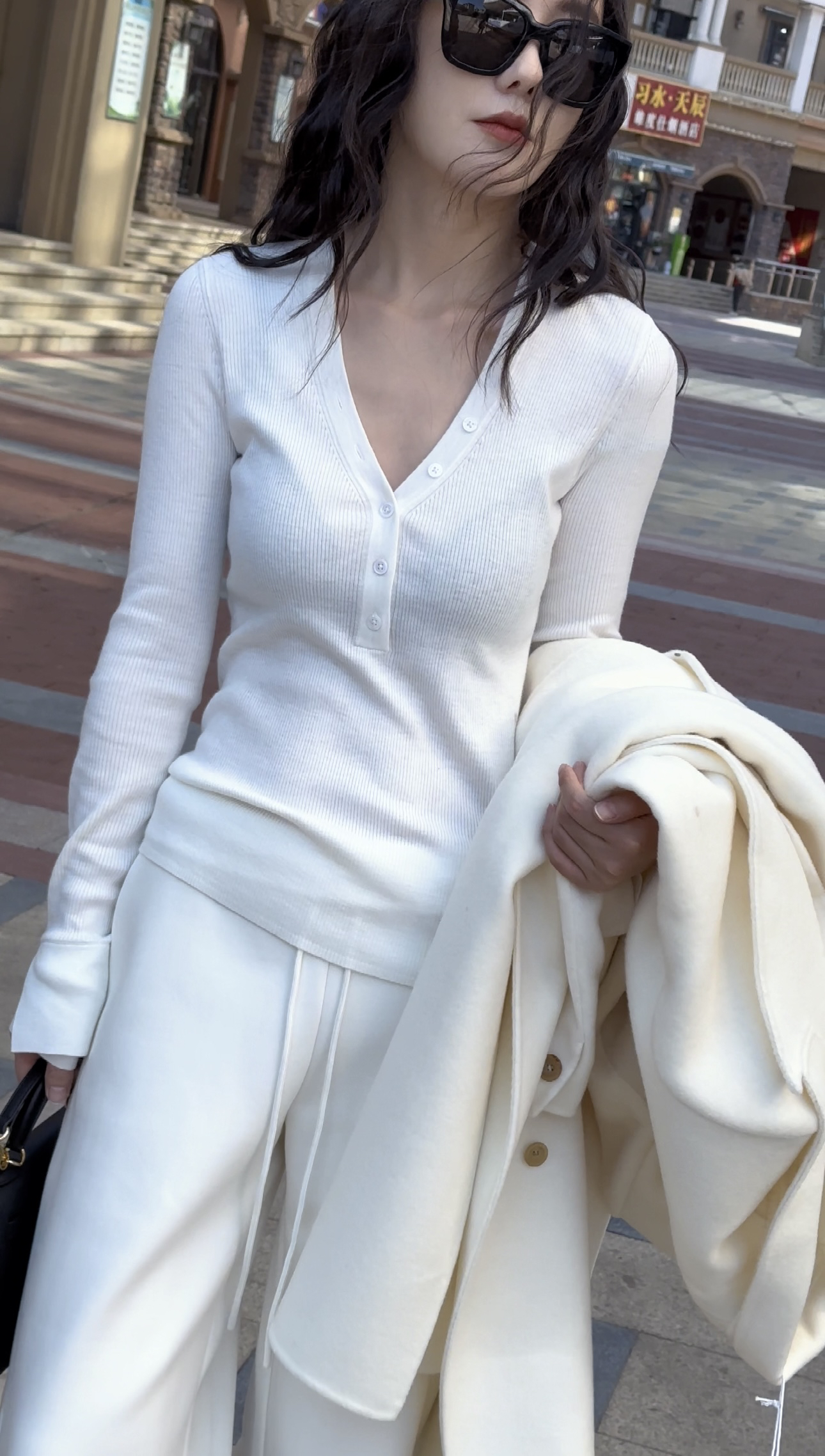 CHANGMEILI 常美丽V领羊羊毛毛针织打底