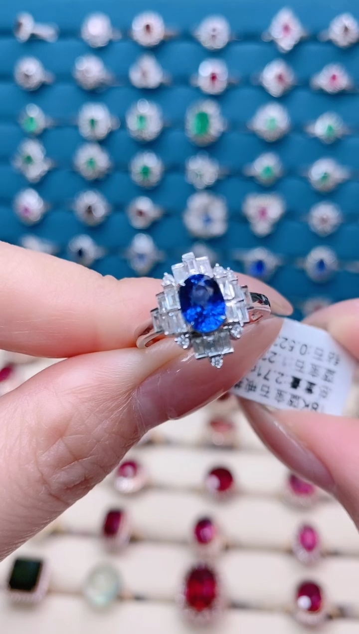 【闪购商品】蓝宝石18K金戒指18K金镶嵌1