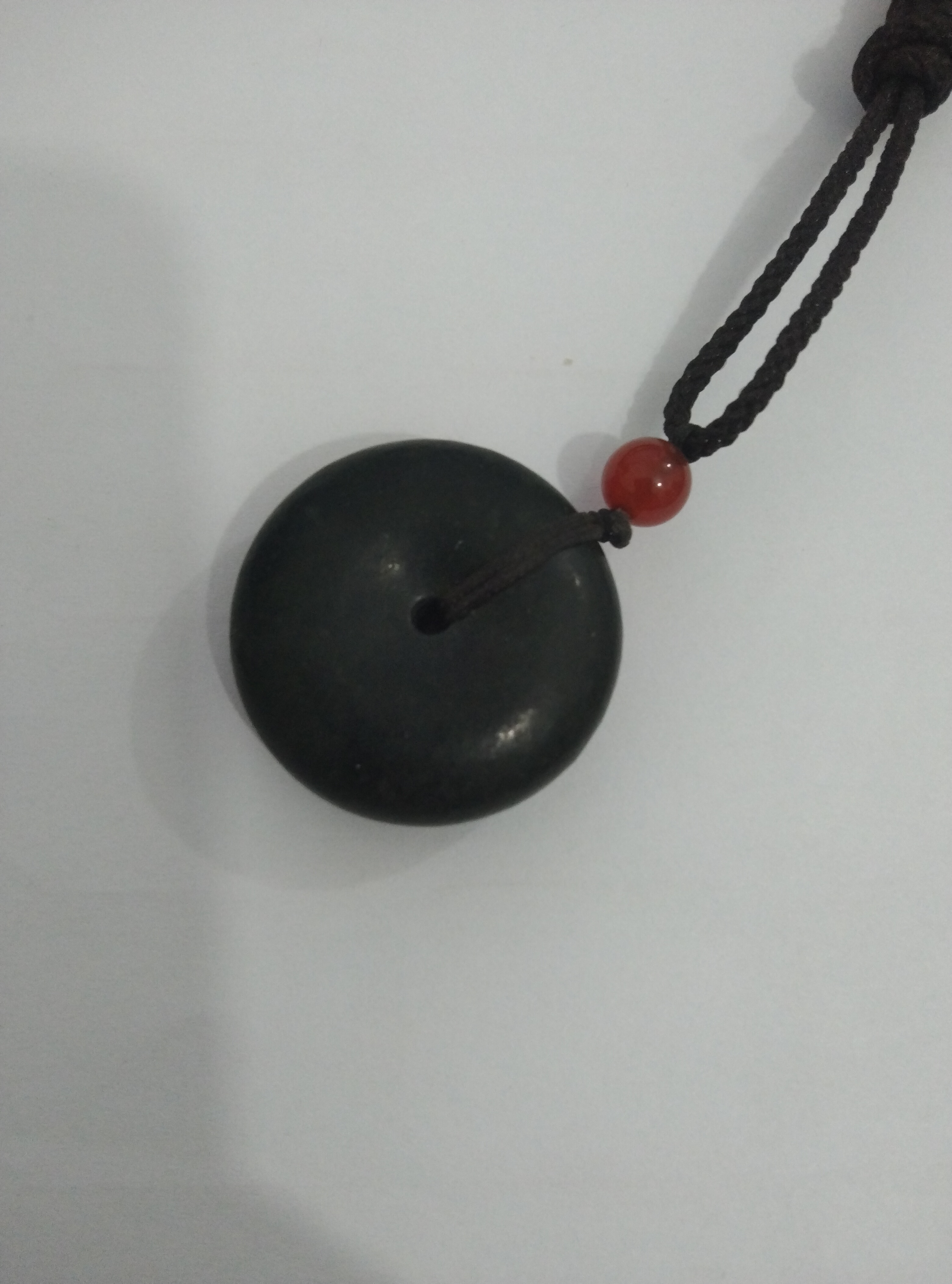 和田玉平安扣戴着更舒心