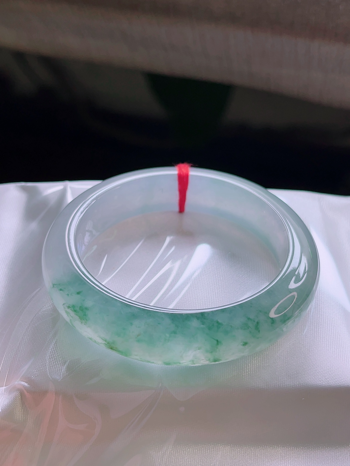 天然缅甸A货纯天然翡翠 正品女款时尚冰种起胶飘花50.8圈宽边手镯