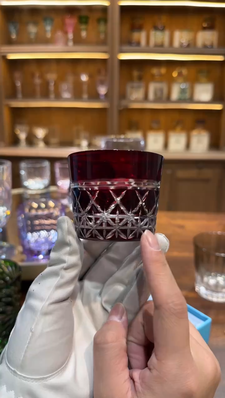 【闪购商品】套色水晶红色兔子清酒杯