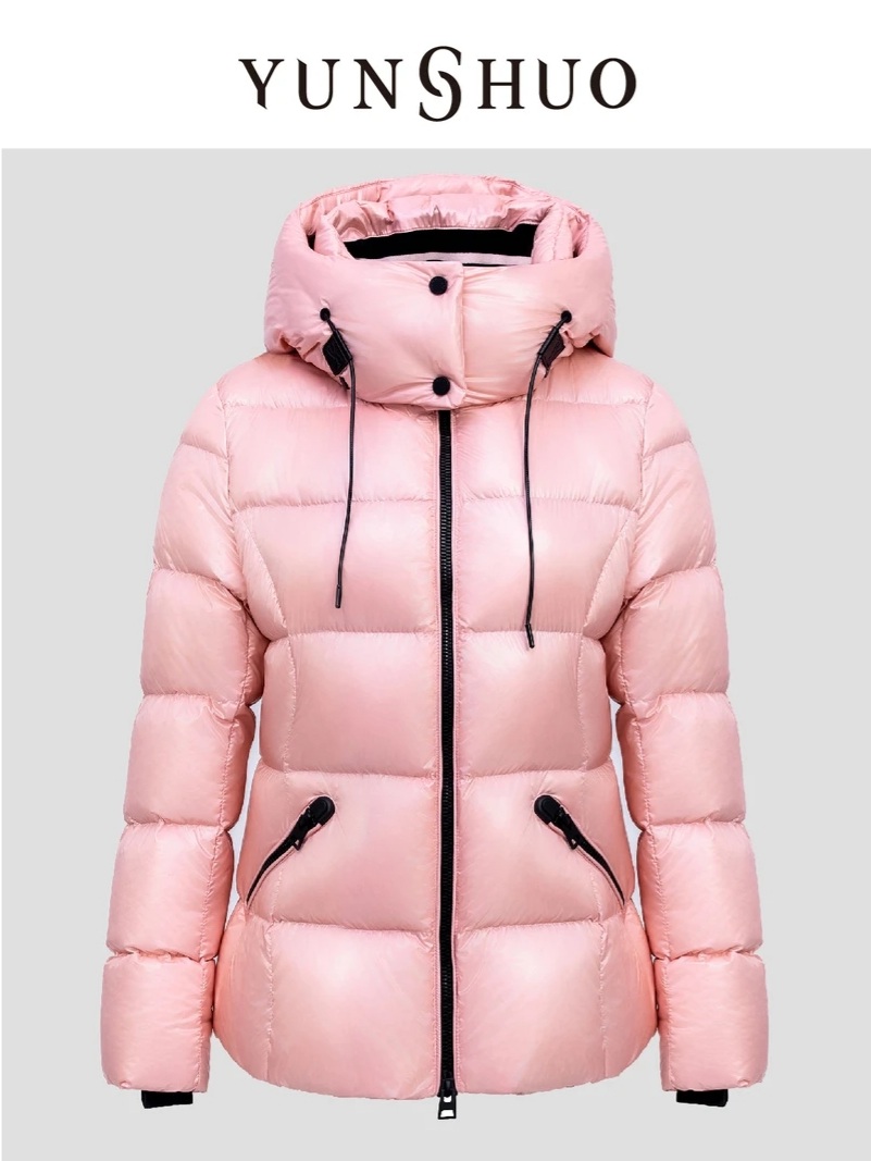 YUNSHUO允硕冬季新品时尚百搭短款立领连帽女修身羽绒服815125