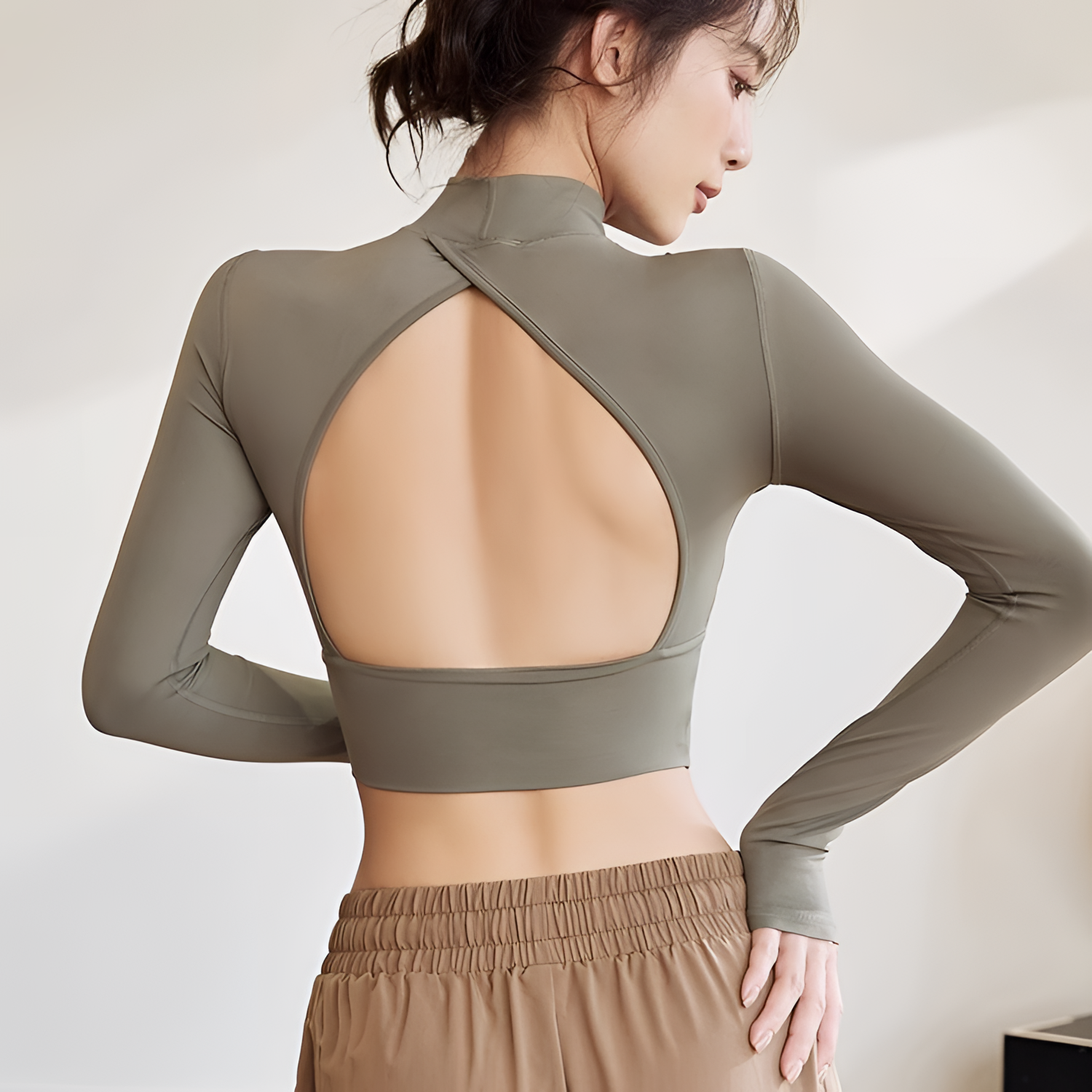 镂空水滴美背瑜伽长袖女时尚紧身健身衣运动显瘦透气休闲修身1185