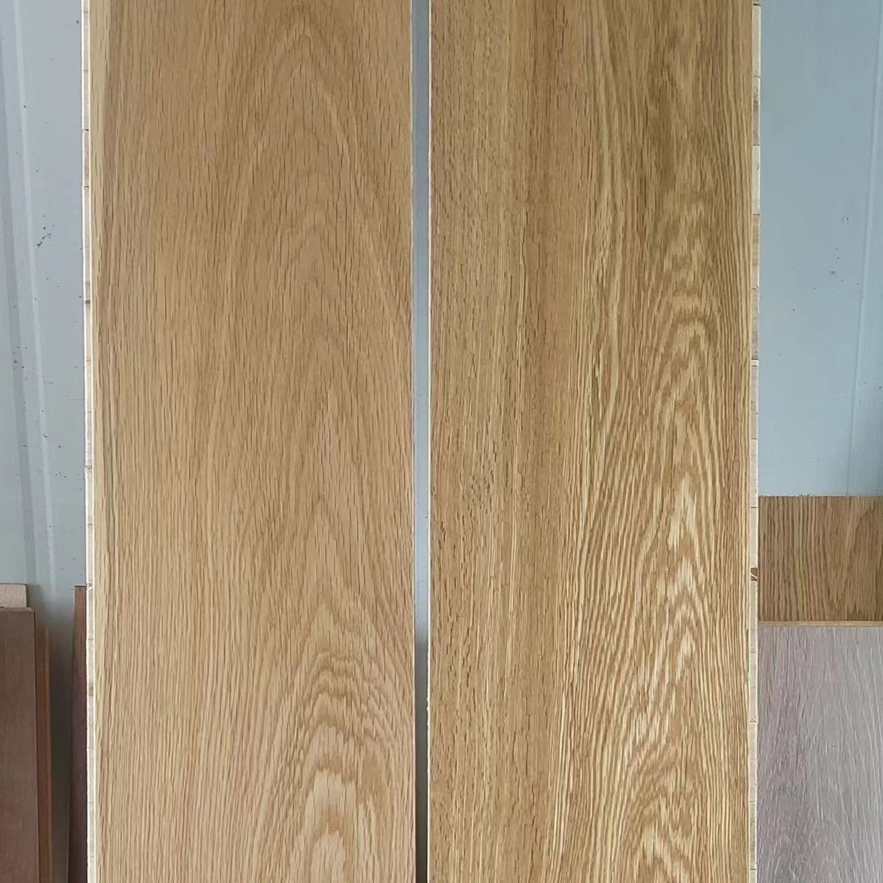 俄罗斯 · 白橡纯三层 · 实木地热地板