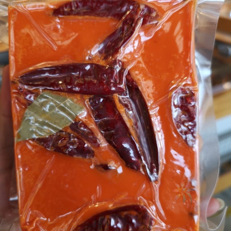 锅圈食汇专用火锅底料300克~500克4-6人份麻辣火锅底/0lb蔬菜组合