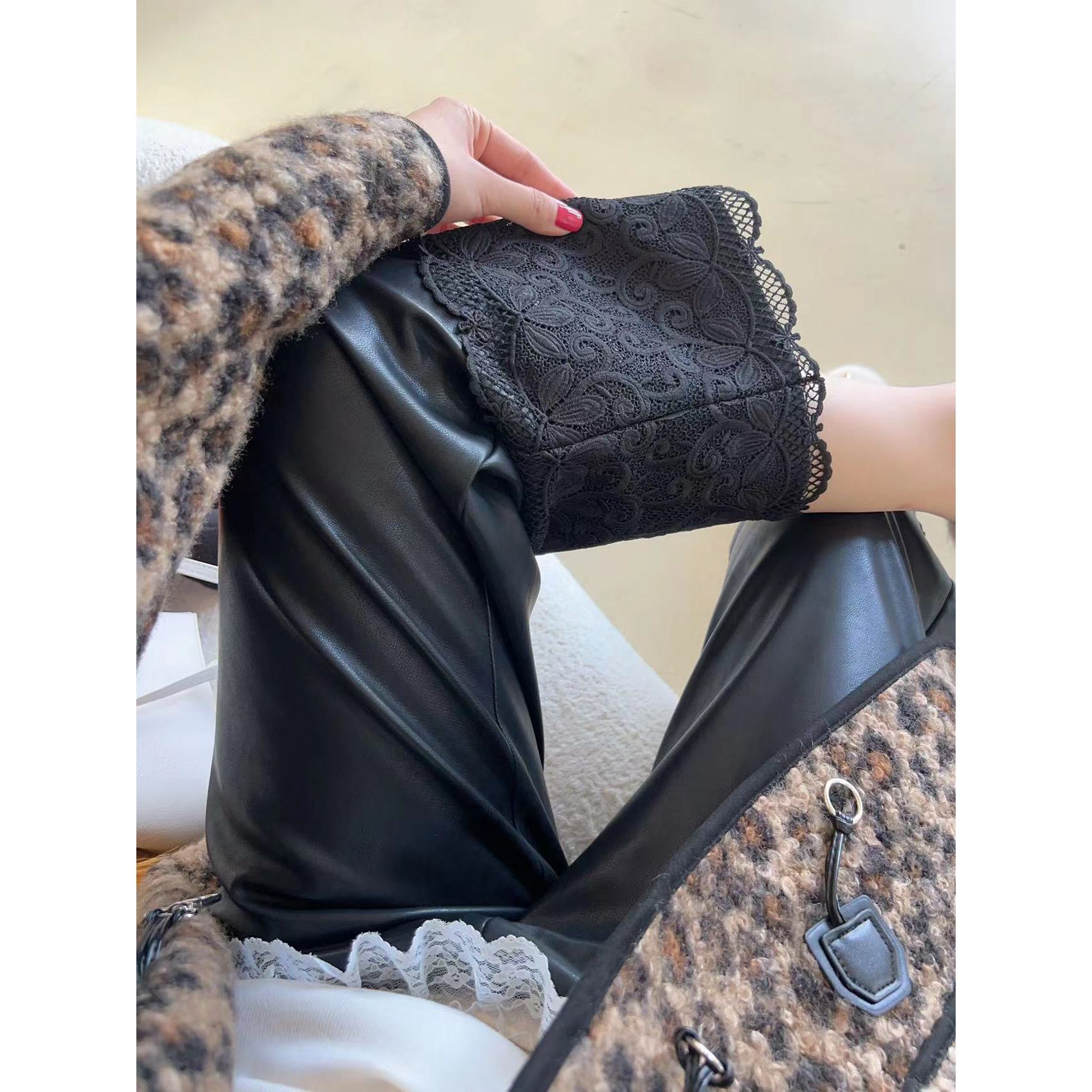 【YFONI】进口路易斯皮/弹力加绒松紧腰花边皮裤