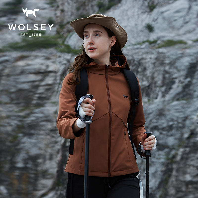 软壳衣户外加绒防风防泼水夹克外套秋冬登山服休闲连帽女款