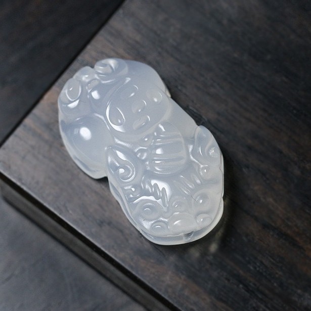 丨粉丝福利I 曼德勒翡翠前线玉髓貔貅吊坠丨素款百搭下单联系客服