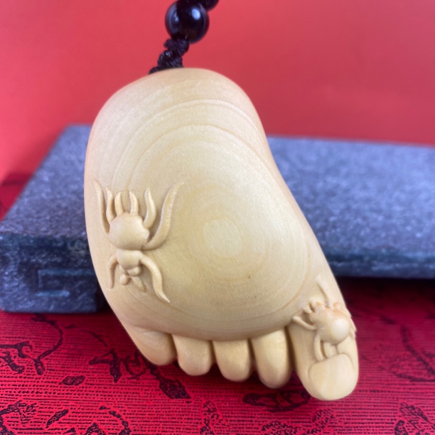 黄杨木知足常乐盘玩手把件木雕工艺品
