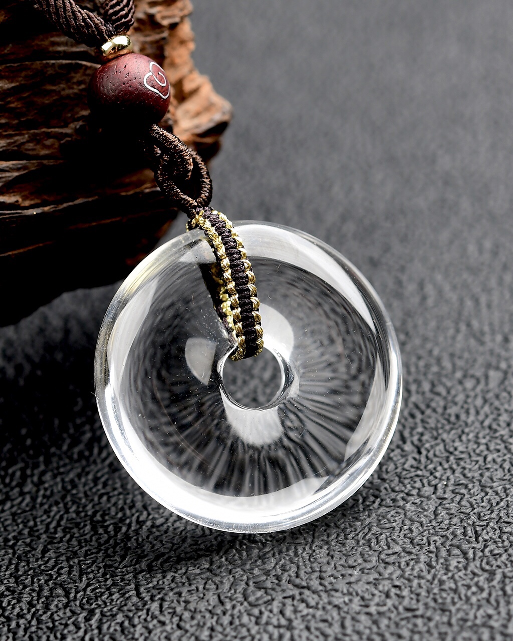 天然白水晶平安扣吊坠 ，直径2.3*2.3*6mm 重量7克左右