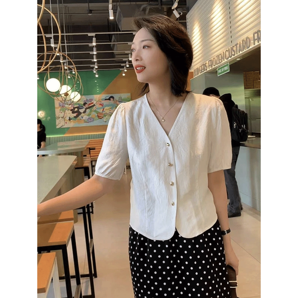 法式时尚短袖薄款衬衫外套女2024夏季新款V领气质显瘦百搭薄小衫