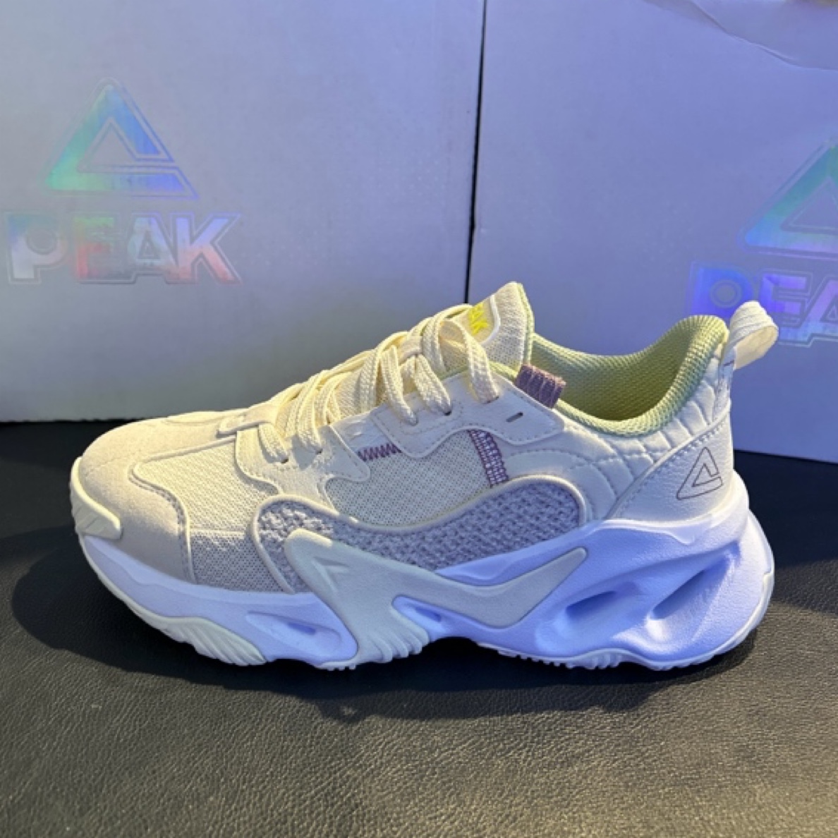 匹克鞋子断码清仓