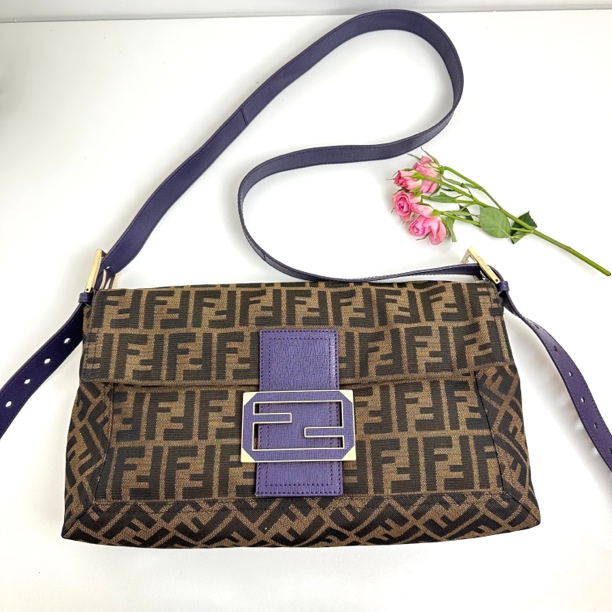 95新 FENDI/芬迪 中古老花珐琅扣法棍单肩斜挎腋下包