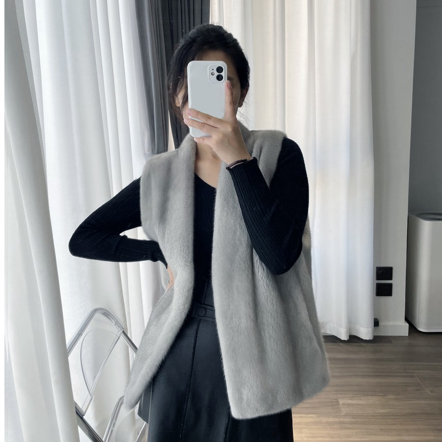 进口整貂皮大衣女年轻休闲款马甲水貂毛皮短款纯色