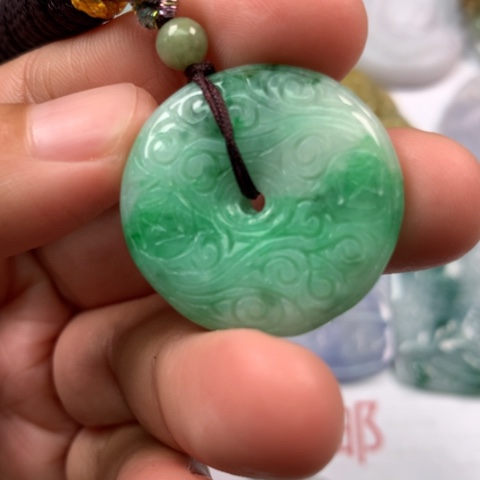 定制翡翠未镶嵌翡翠