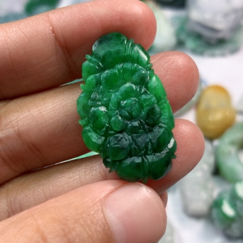 定制翡翠未镶嵌翡翠