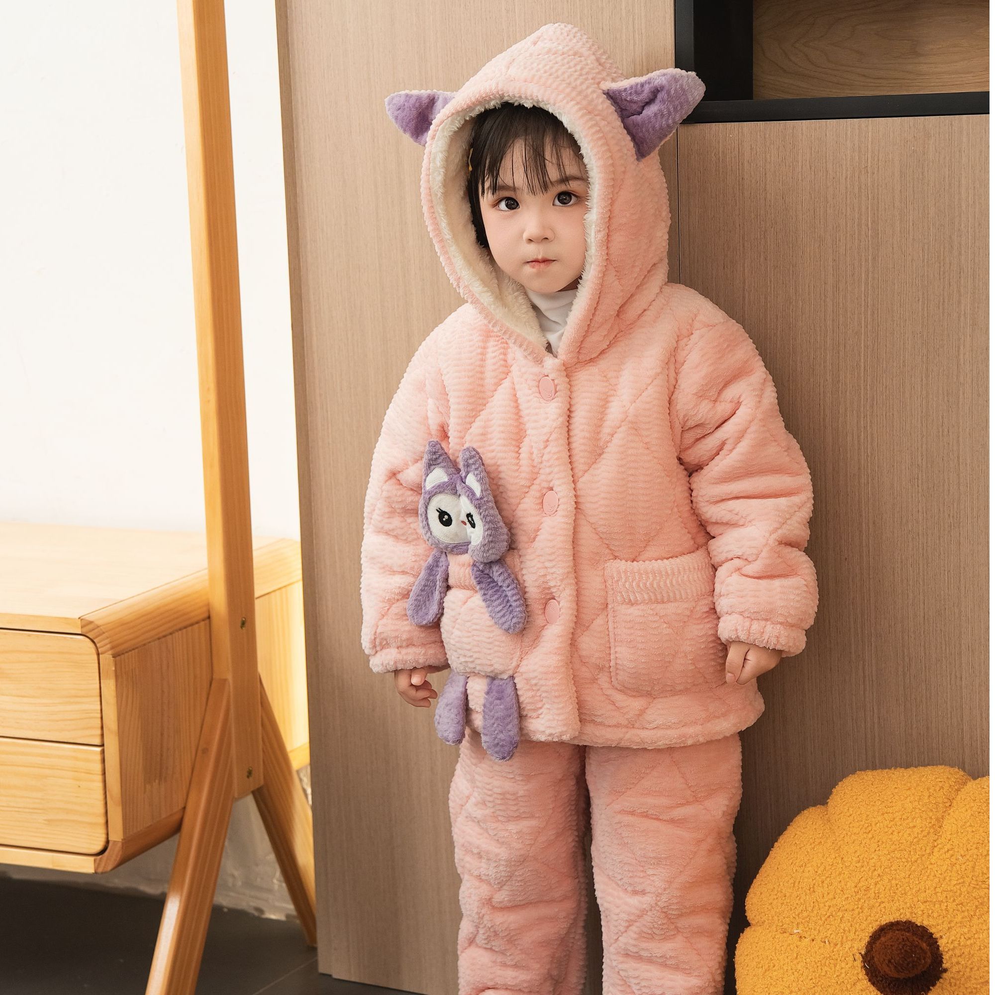  冬季儿童睡衣三层夹棉女宝加绒加厚保暖睡衣卡通家居服