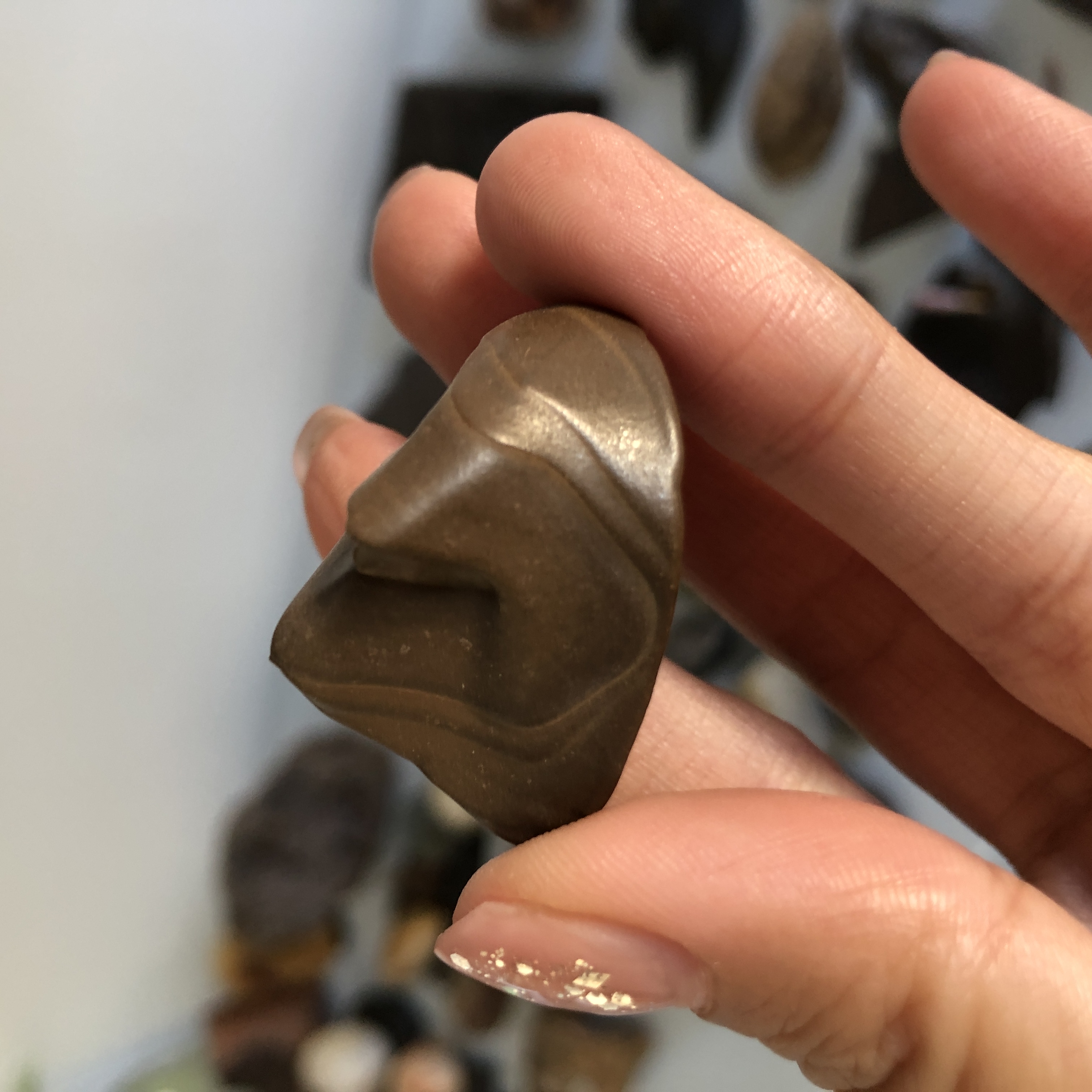 新疆彩泥戈壁石奇石五彩石铺路石