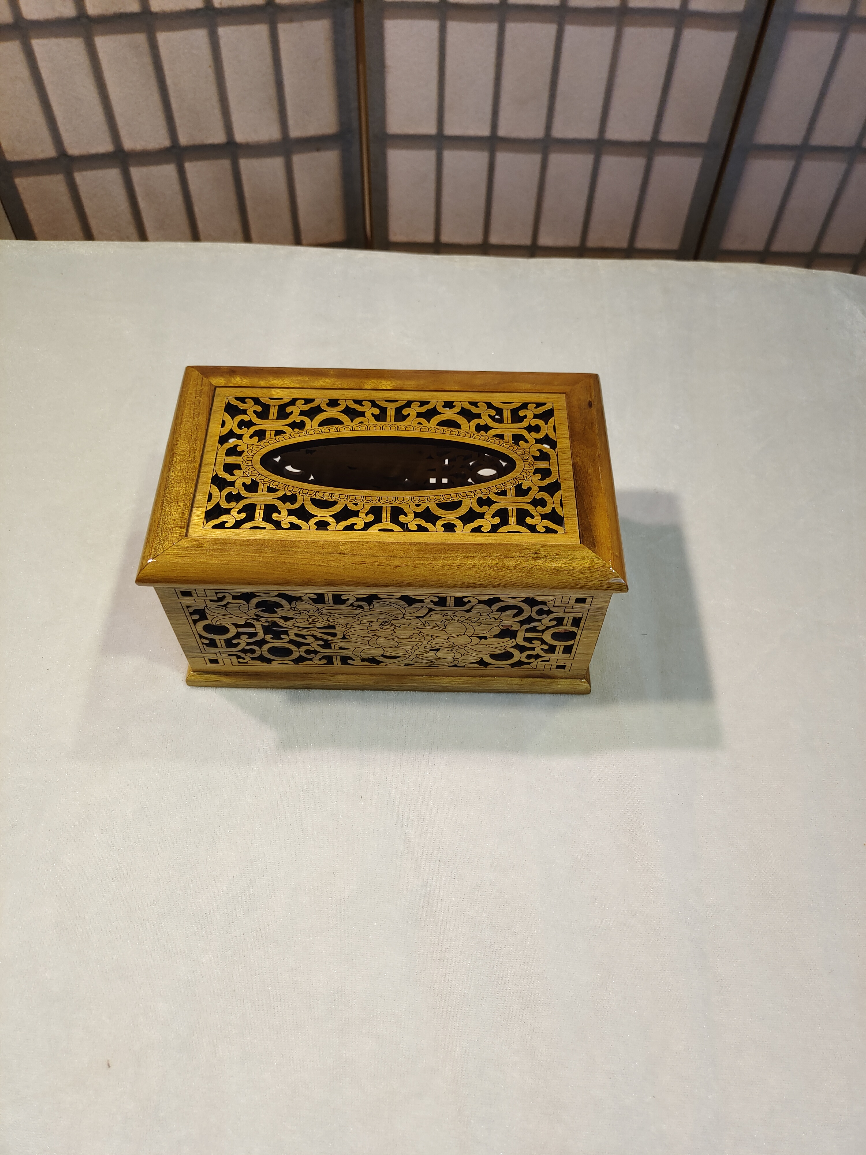 小叶桢楠 镂空雕刻纸巾盒，纯手工高端上档次办公家居摆件