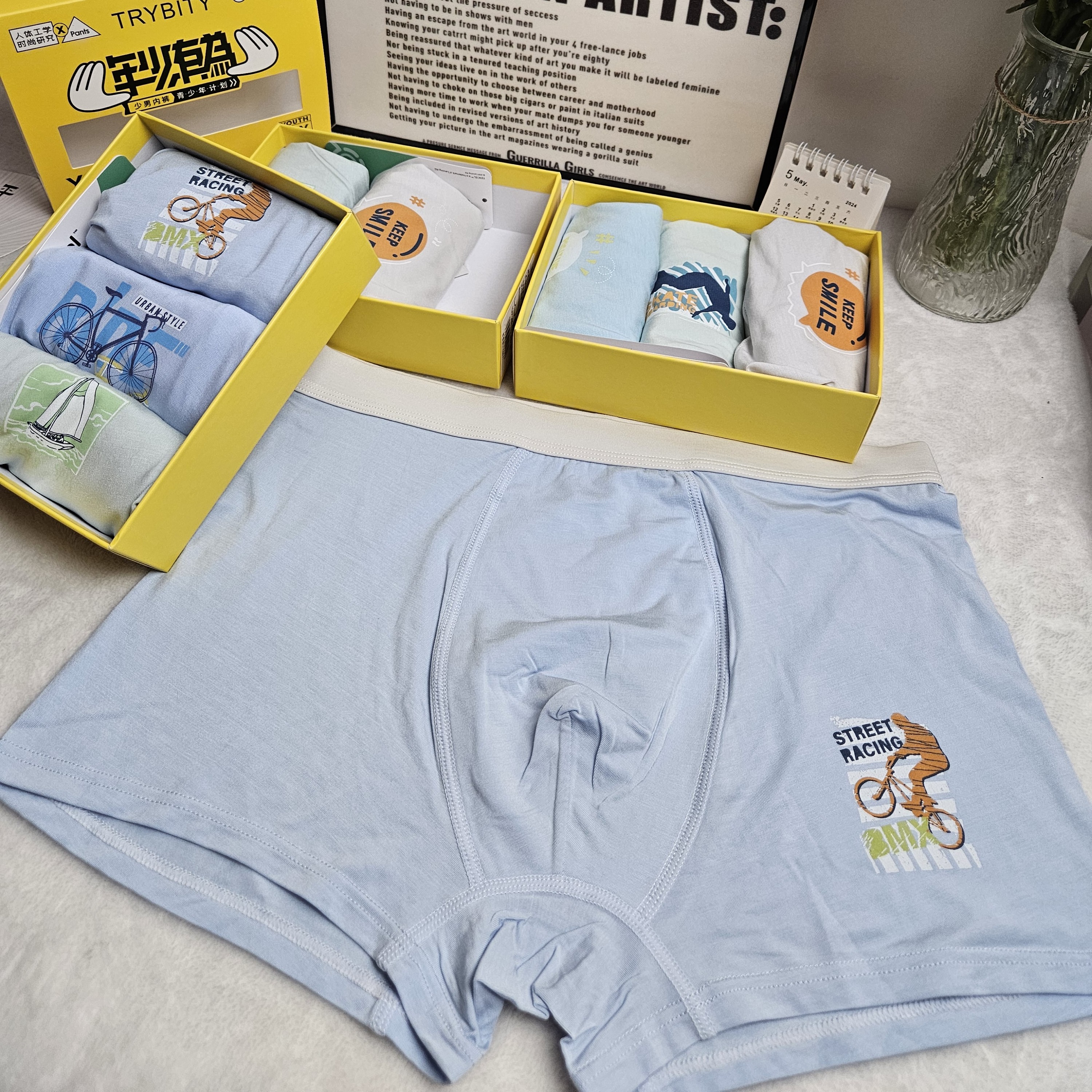 青少年兰精莫代尔四角裤中大童内裤学生平角裤透气裤头盒装三条