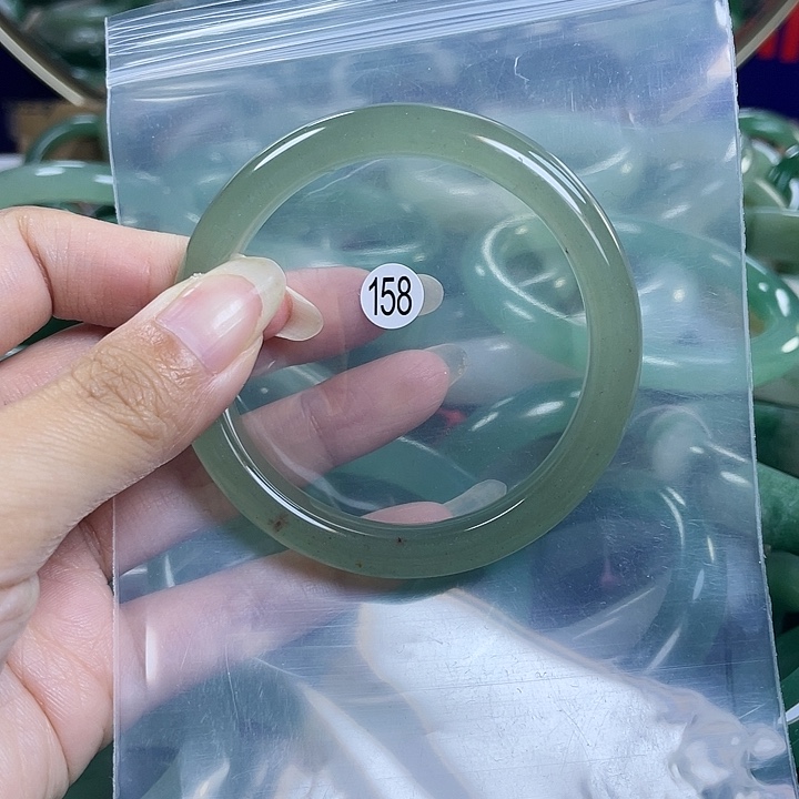 石英质玉手镯未镶嵌5455