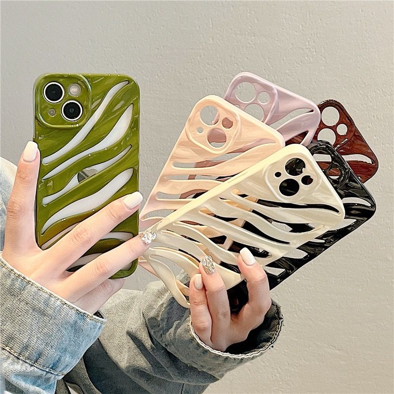 ins镂空散热纯色斑马纹适用苹果14/13promax手机壳iPhone12软11女