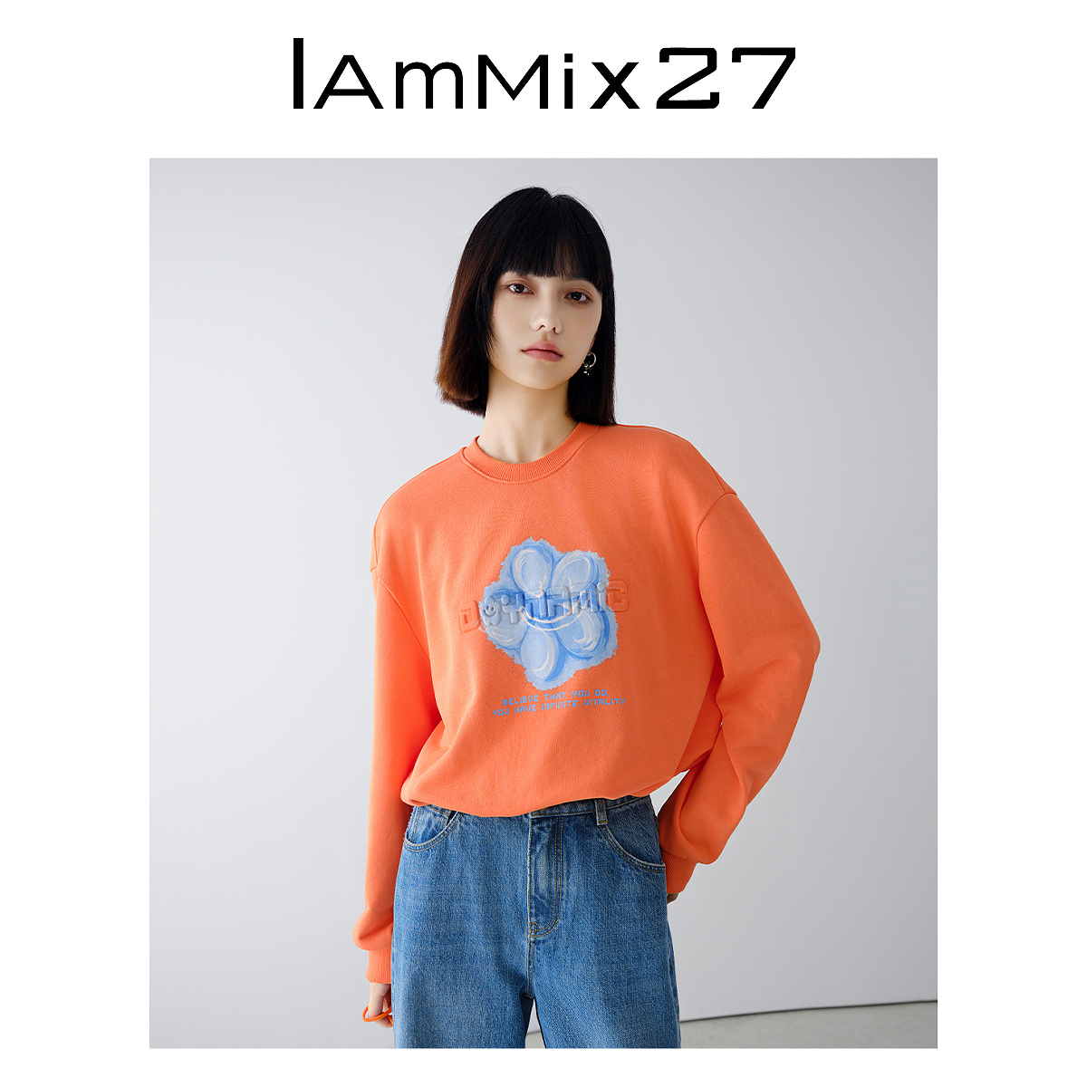 Iammix27圆领套头卫衣女减龄撞色印花短款落肩长袖上衣女M4A8056