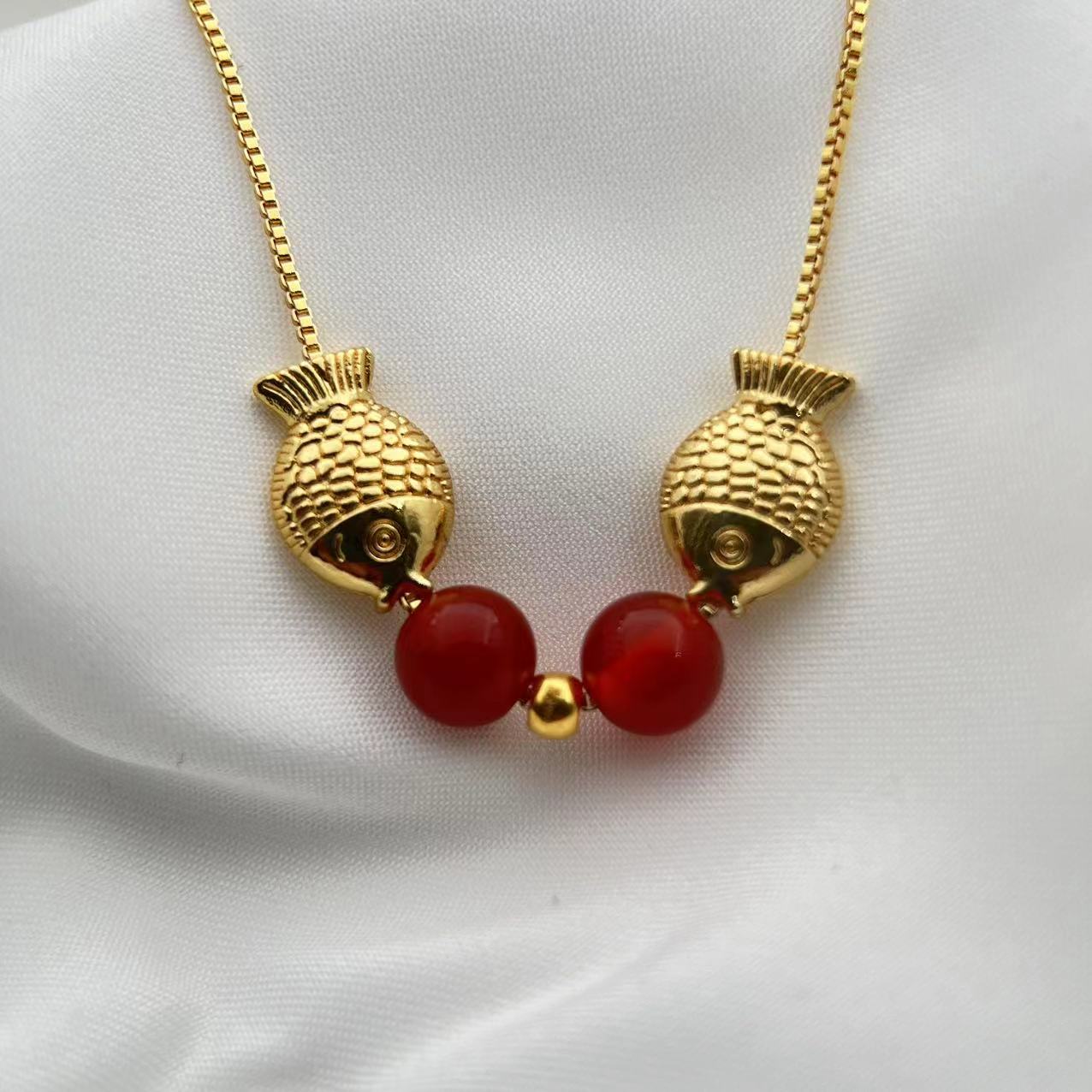 999足金24k黄金金珠玉髓小鱼吊坠JSA34015【盛总】【证书+礼盒】 轻奢