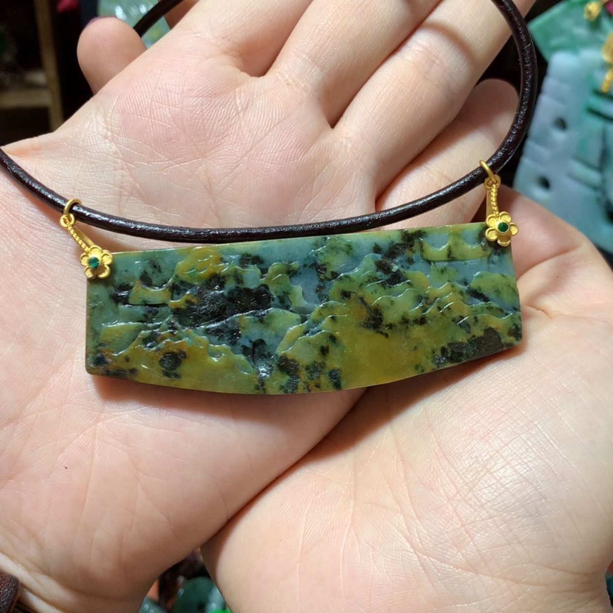【闪购商品】翡翠颈饰未镶嵌