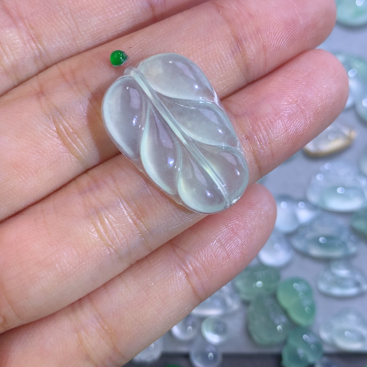 【闪购商品】翡翠颈饰未镶嵌