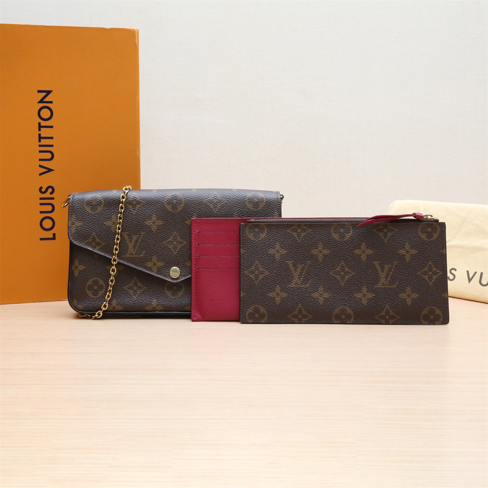 95新  POCHETTE FELICIE 三合一 老花 PVC P253080317