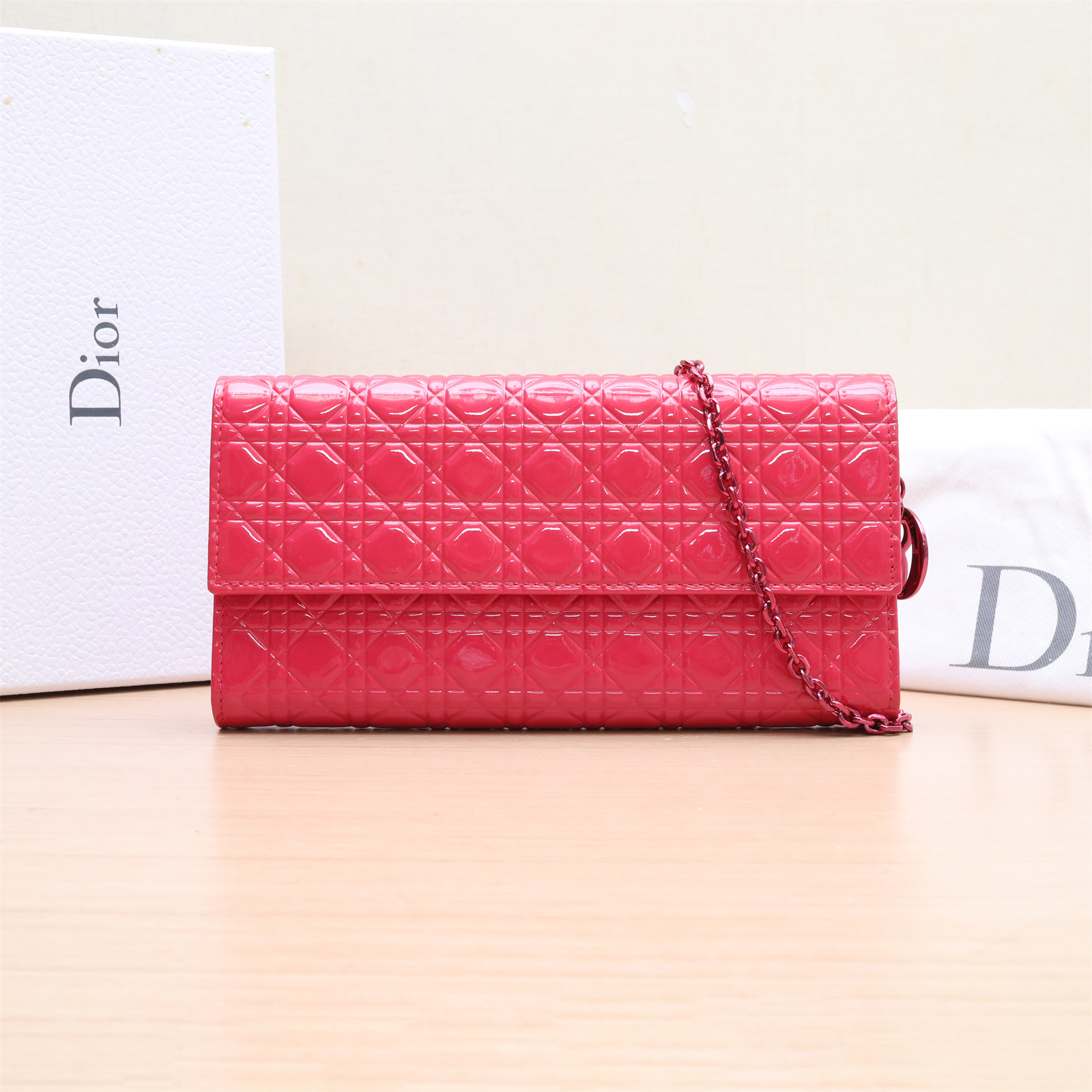 95新 DIOR/迪奥  链条单肩包 WOC 粉红色 漆皮 银扣 P234864048