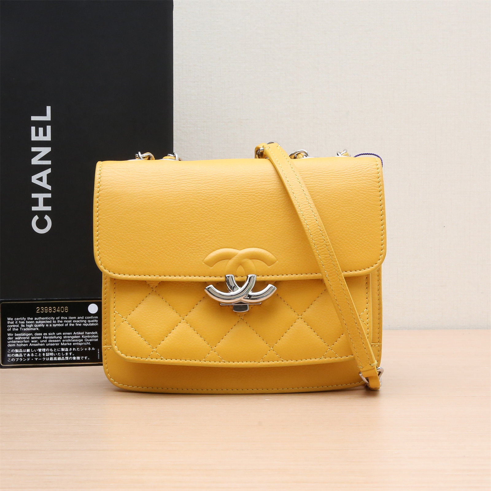 95新 Chanel/香奈儿 【精选】单肩手提 邮差包 黄23开P223309952