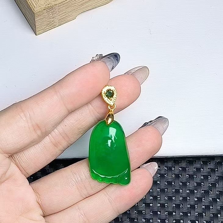 （聚宝严选）D0263绿小脚丫吊坠精致气质妈妈款时尚精美