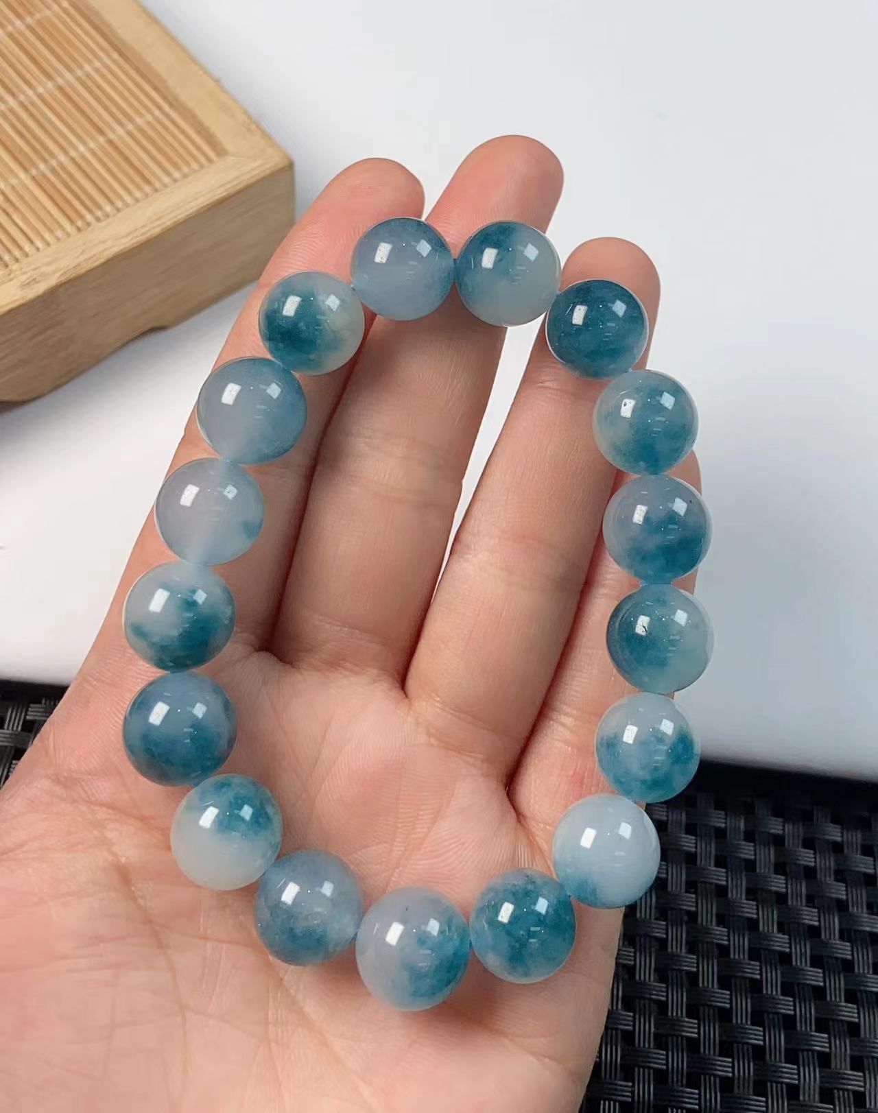 （聚宝严选）A456飘蓝手串12妈妈款时尚精致精美百搭