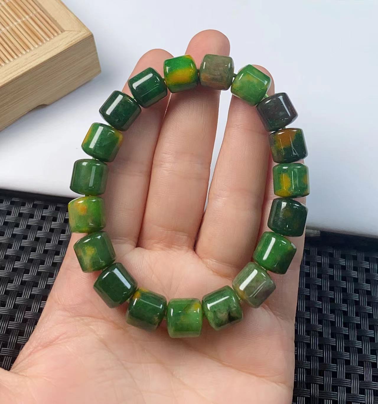 （聚宝严选）a819孔雀绿舒桶珠手串妈妈款时尚精致精美百搭