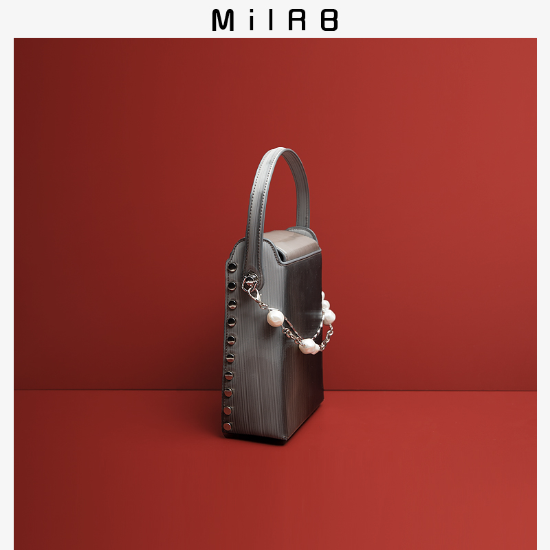 MiLRB银色大烟盒包手提包2023新款真皮牛珍珠链条包单肩斜挎包
