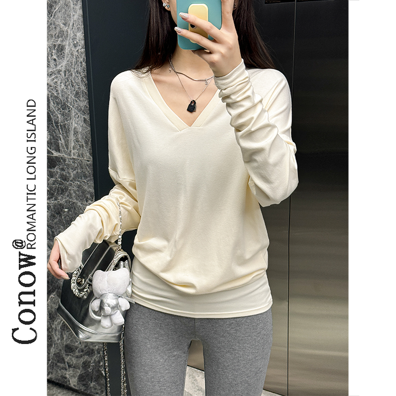 早秋款显瘦V领时尚弯刀堆积感百搭宽松长袖T恤慵懒风打底上衣