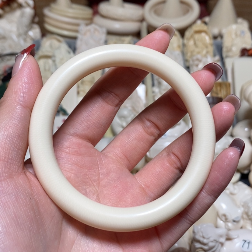 【闪购商品】白根雕鱼*?