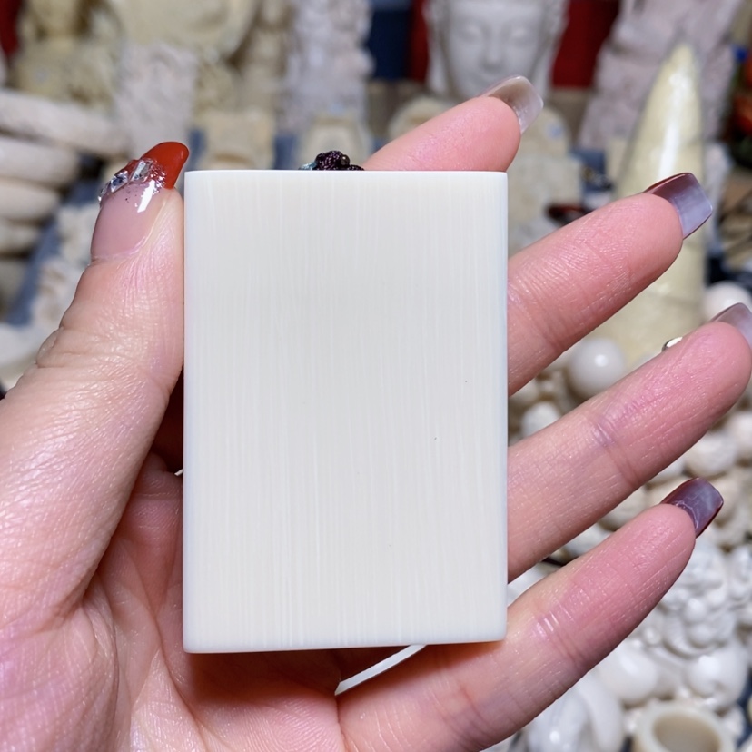 【闪购商品】白根雕忍*