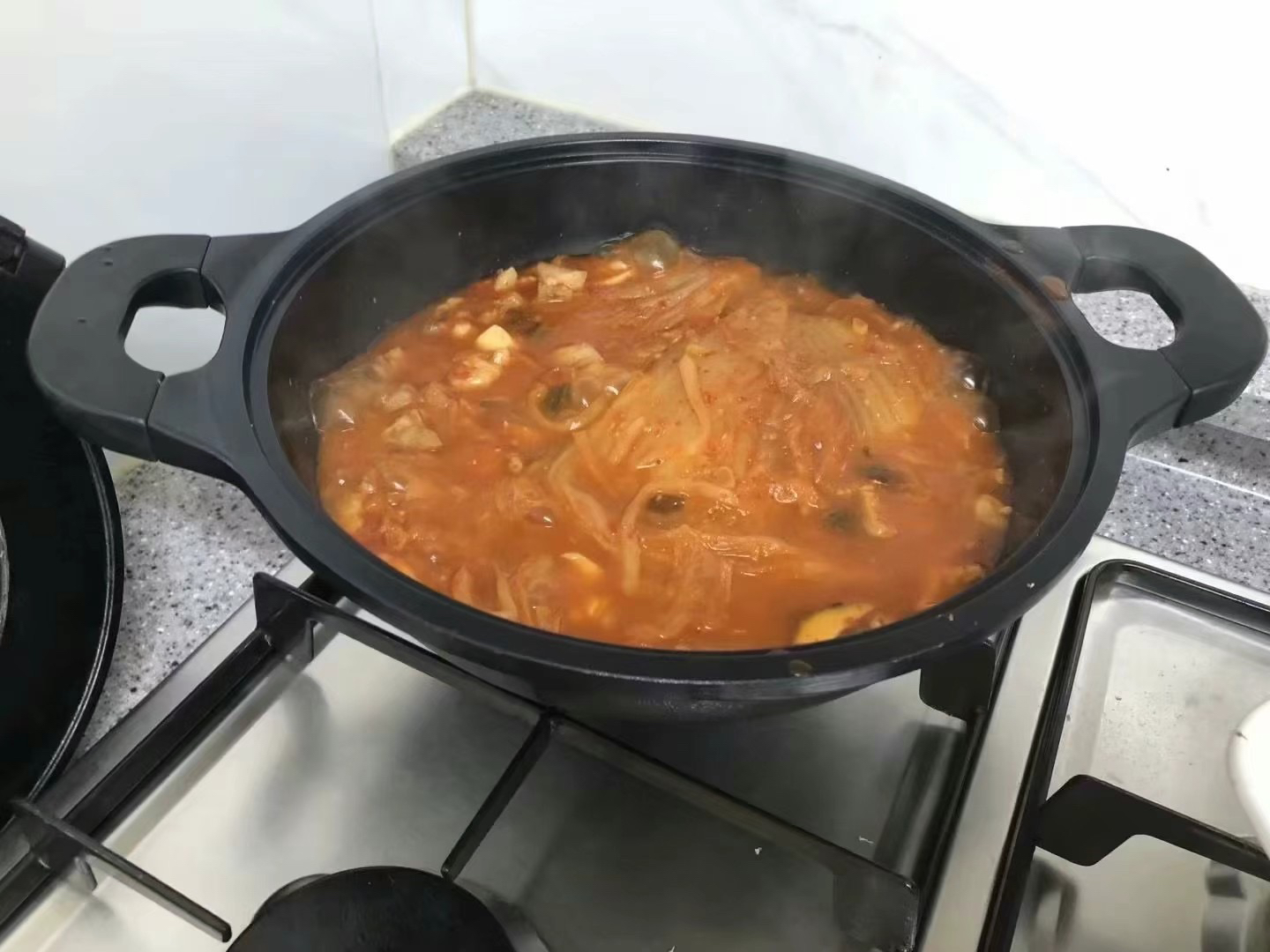 韩国进口炖锅炒锅不粘锅大锅双耳陶瓷漆无油烟炒锅电磁炉通用火锅