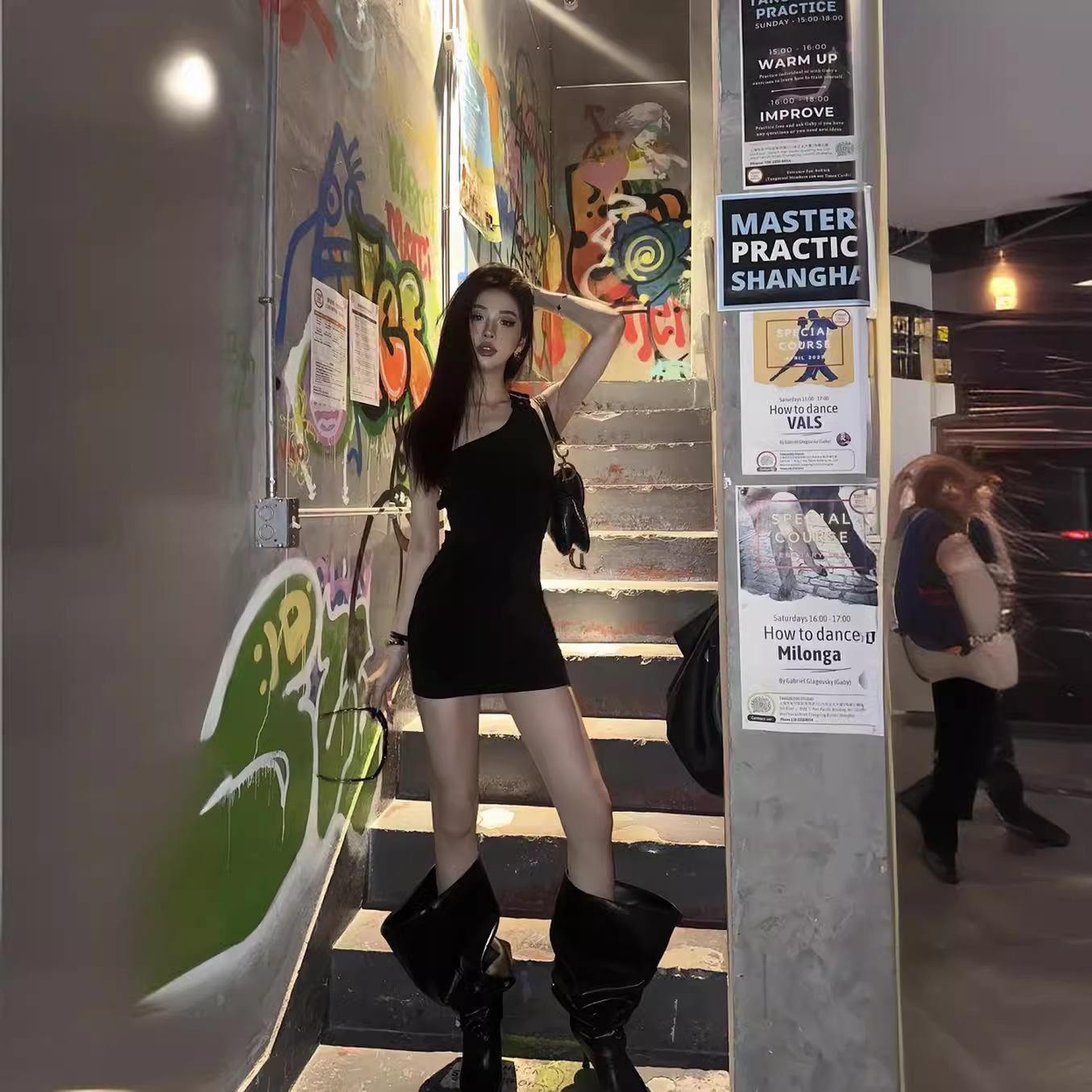 IAMGIA孙欣儿同款单肩不对称露背搭扣包臀辣妹欧美纯欲性感连衣裙