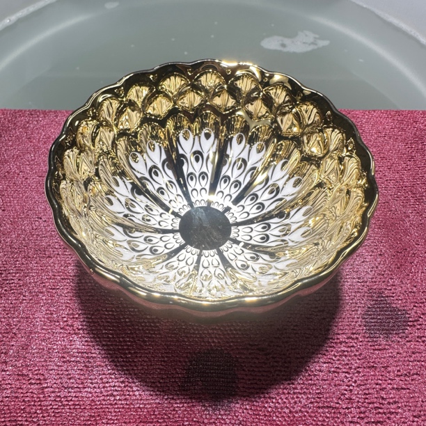 金孔雀高端陶瓷主人杯