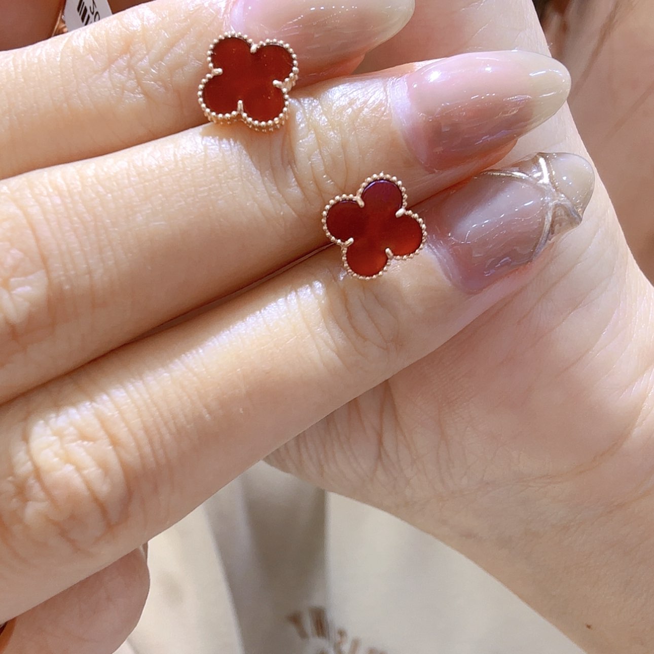 【闪购商品】玛瑙/玉髓耳钉18K金镶嵌10mm